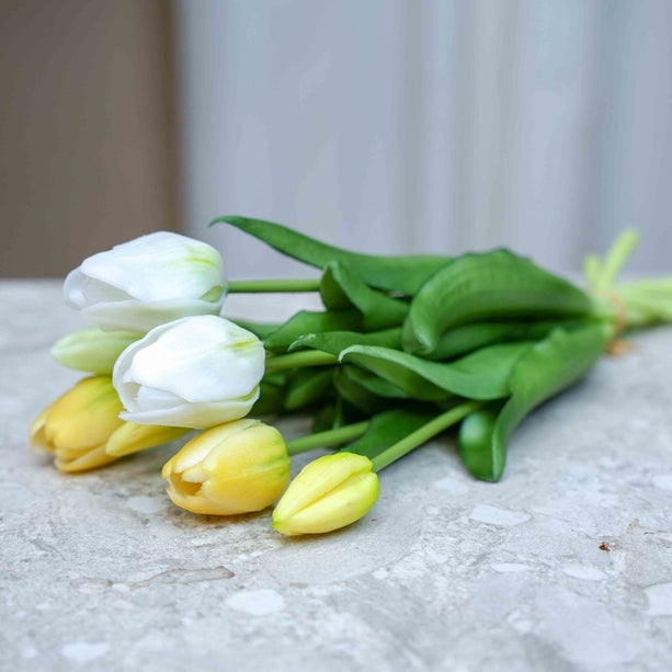 Tulpenboeket - Soft Light - ‘Real Touch’ Kunsttulpen - 7 stelen - 40 cm