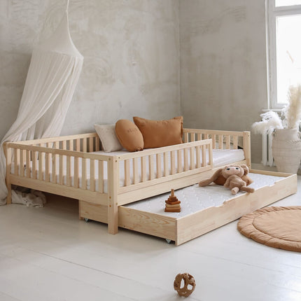 Woonhero peuterbed Stockholm - Railing 130cm - Twijfelaar 140x200 cm - Lade met extra slaapplek